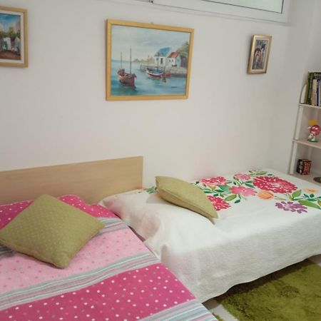 Etage De Villa Avec Jardin, Pres De L'Aireport Et Parking Prive 아리아나 외부 사진