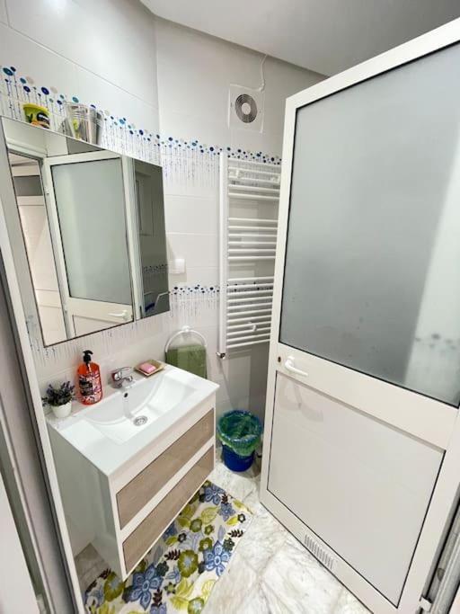 Etage De Villa Avec Jardin, Pres De L'Aireport Et Parking Prive 아리아나 외부 사진