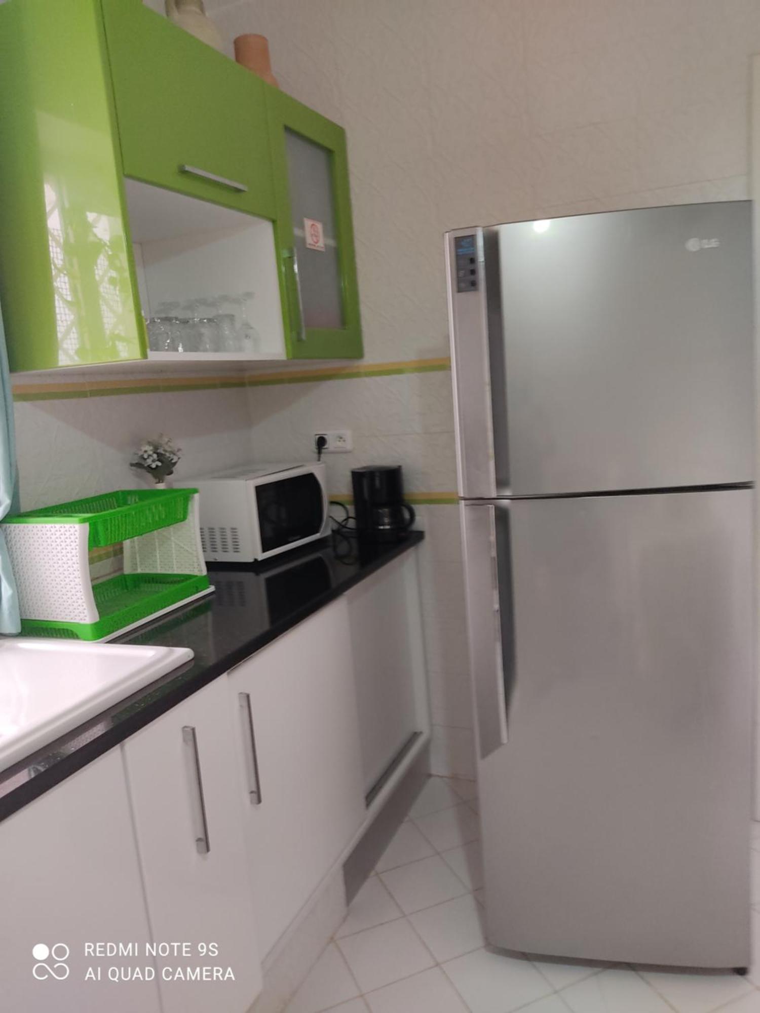 Etage De Villa Avec Jardin, Pres De L'Aireport Et Parking Prive 아리아나 외부 사진