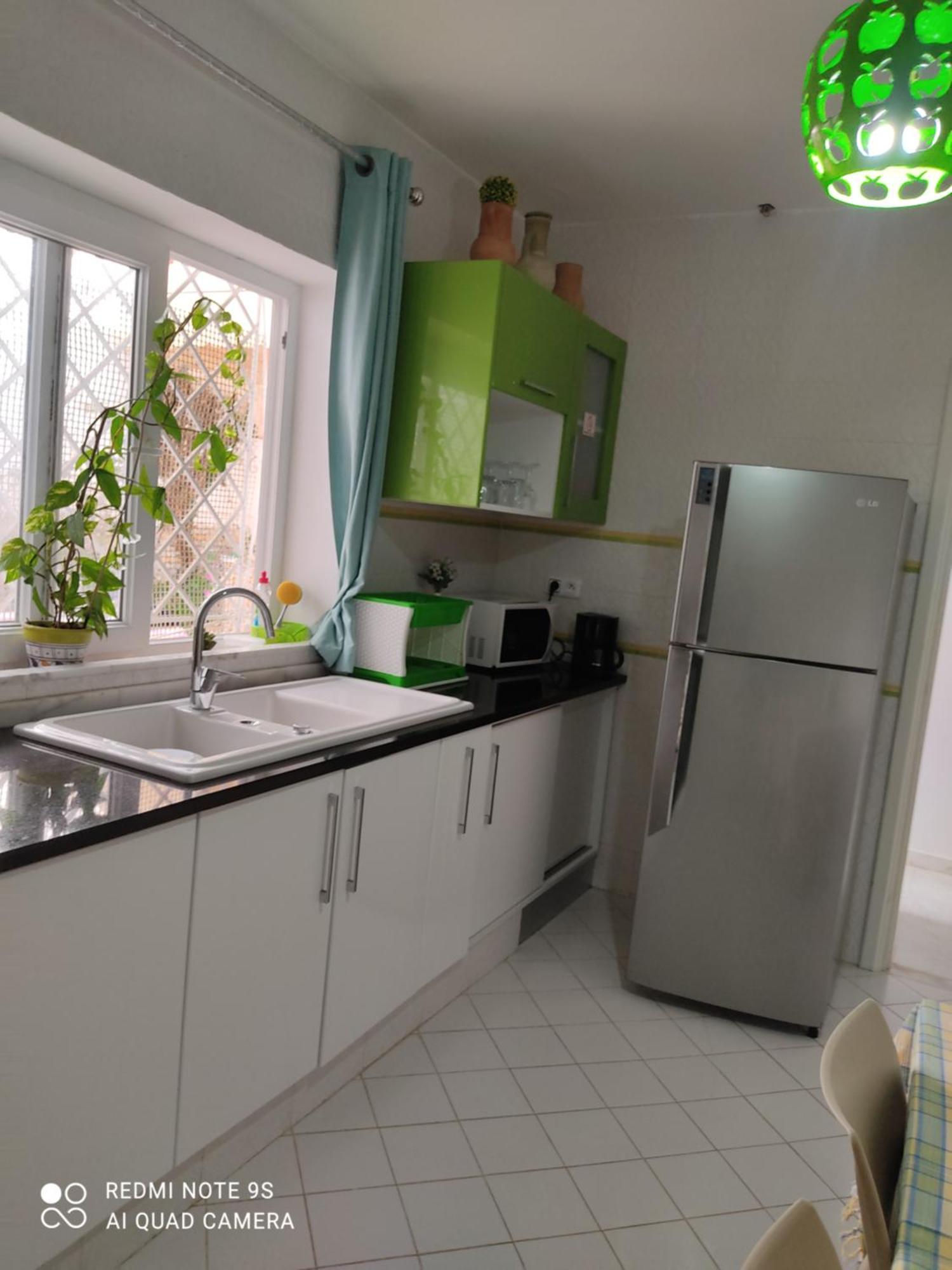 Etage De Villa Avec Jardin, Pres De L'Aireport Et Parking Prive 아리아나 외부 사진