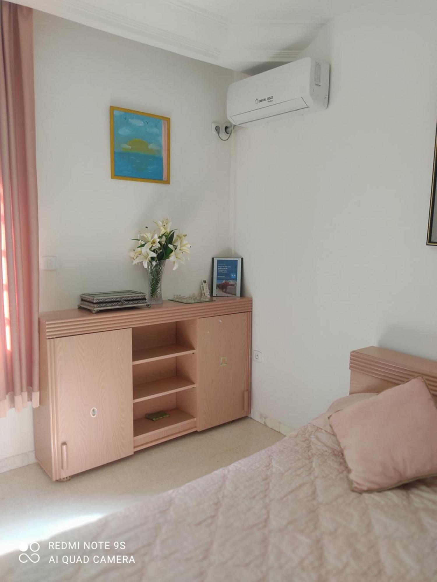 Etage De Villa Avec Jardin, Pres De L'Aireport Et Parking Prive 아리아나 외부 사진