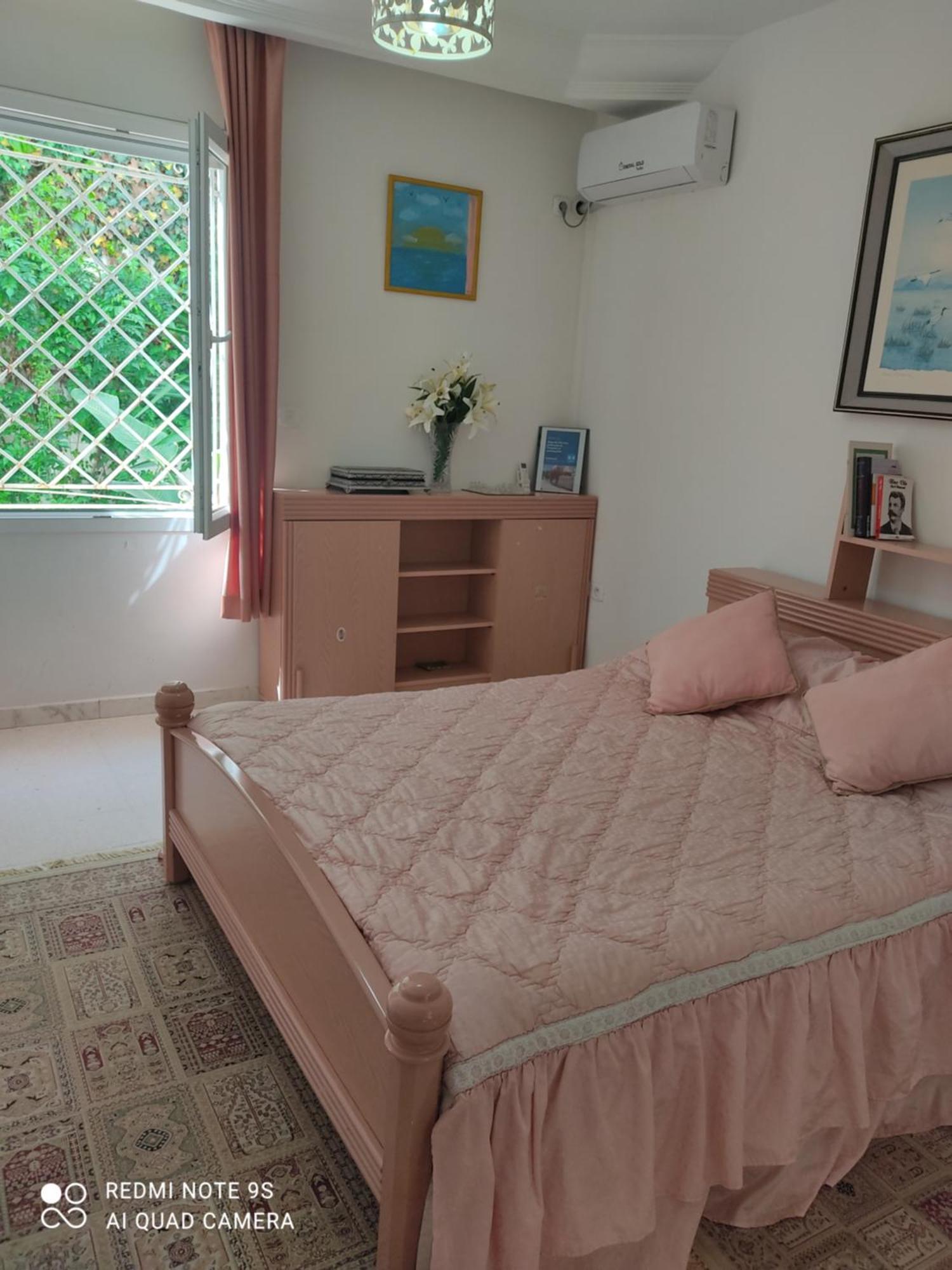 Etage De Villa Avec Jardin, Pres De L'Aireport Et Parking Prive 아리아나 외부 사진