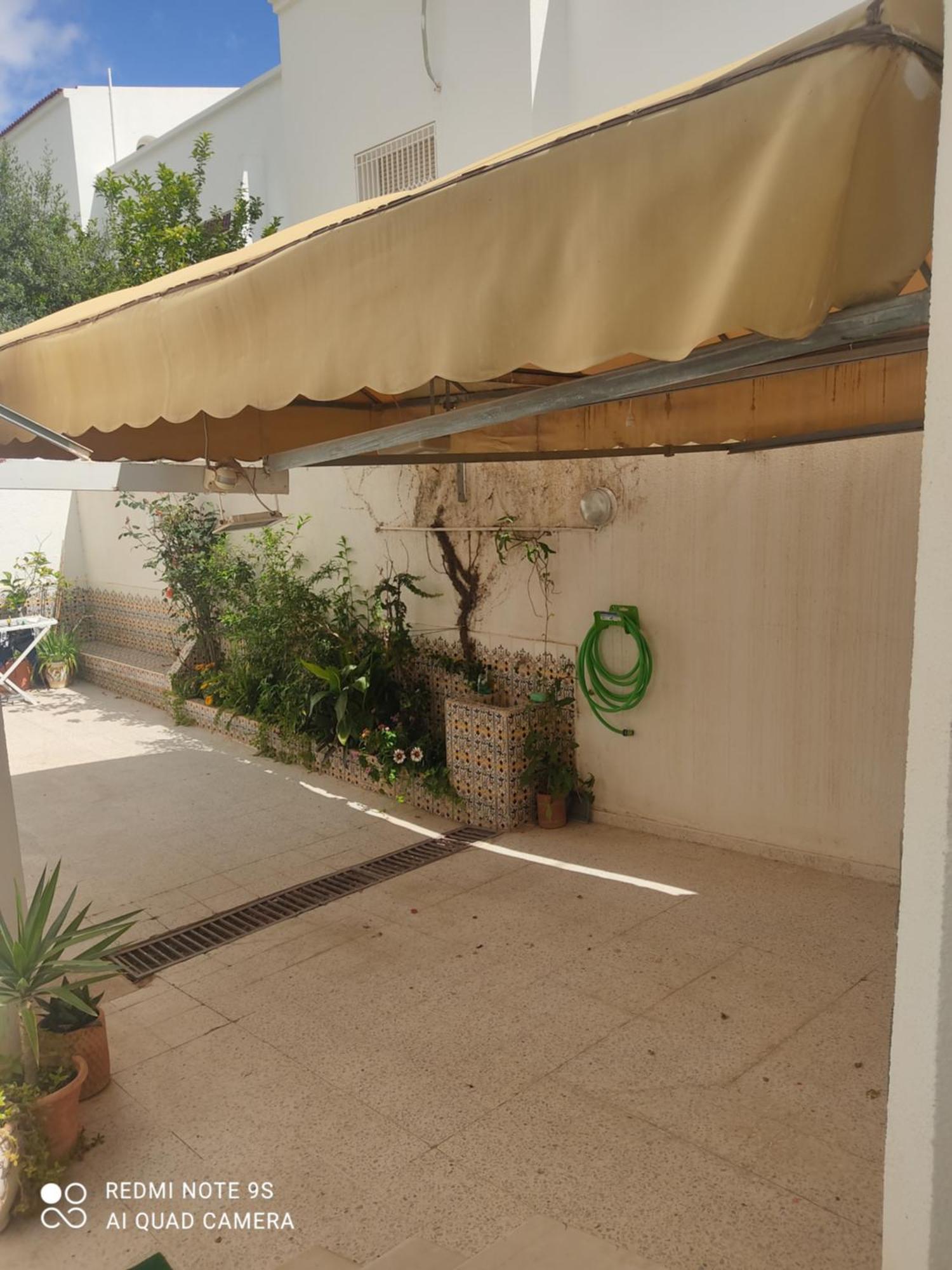 Etage De Villa Avec Jardin, Pres De L'Aireport Et Parking Prive 아리아나 외부 사진